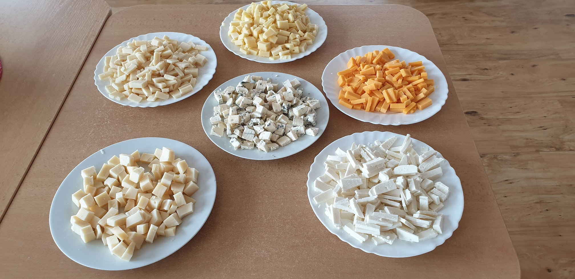 Ochutnávka sýrů v Seniorcentru v Modřicích